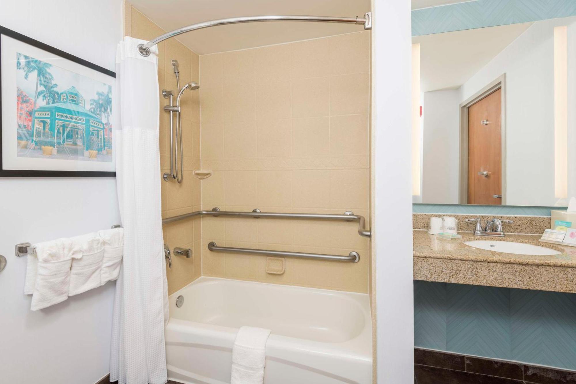 Hilton Garden Inn Boca Raton Exterior foto